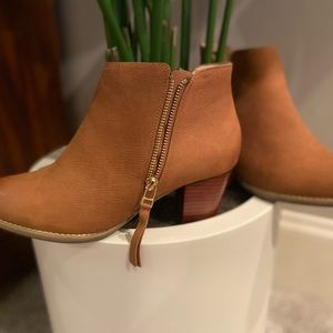 Vionic Ankle Boots